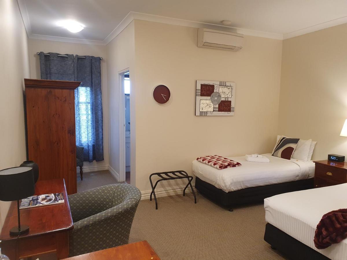 The Lancefield Lodge Lance Field Exterior foto